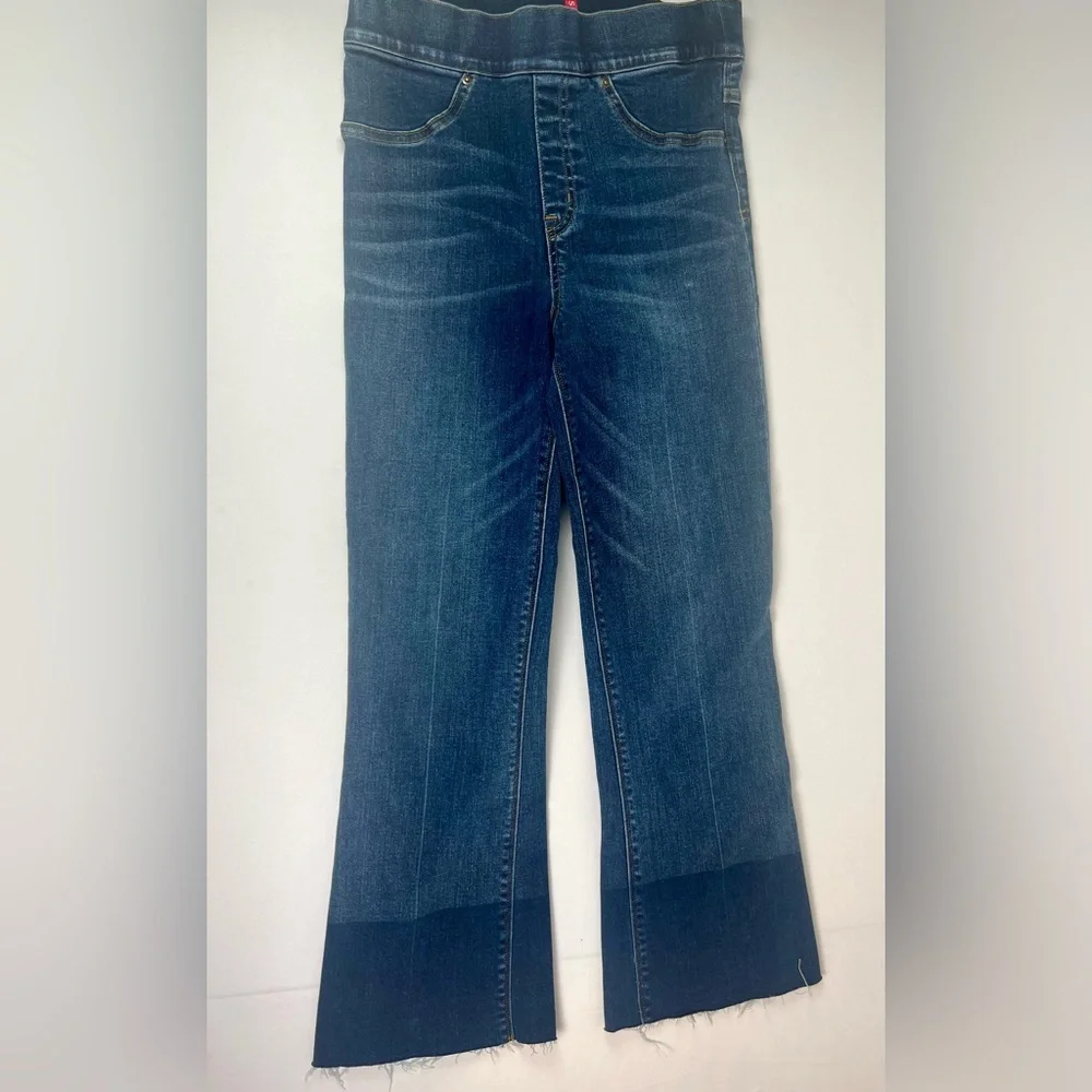 SPANX women's cropped stretch flare pull‎ on denim raw hem Size Small - Picture 3 of 12